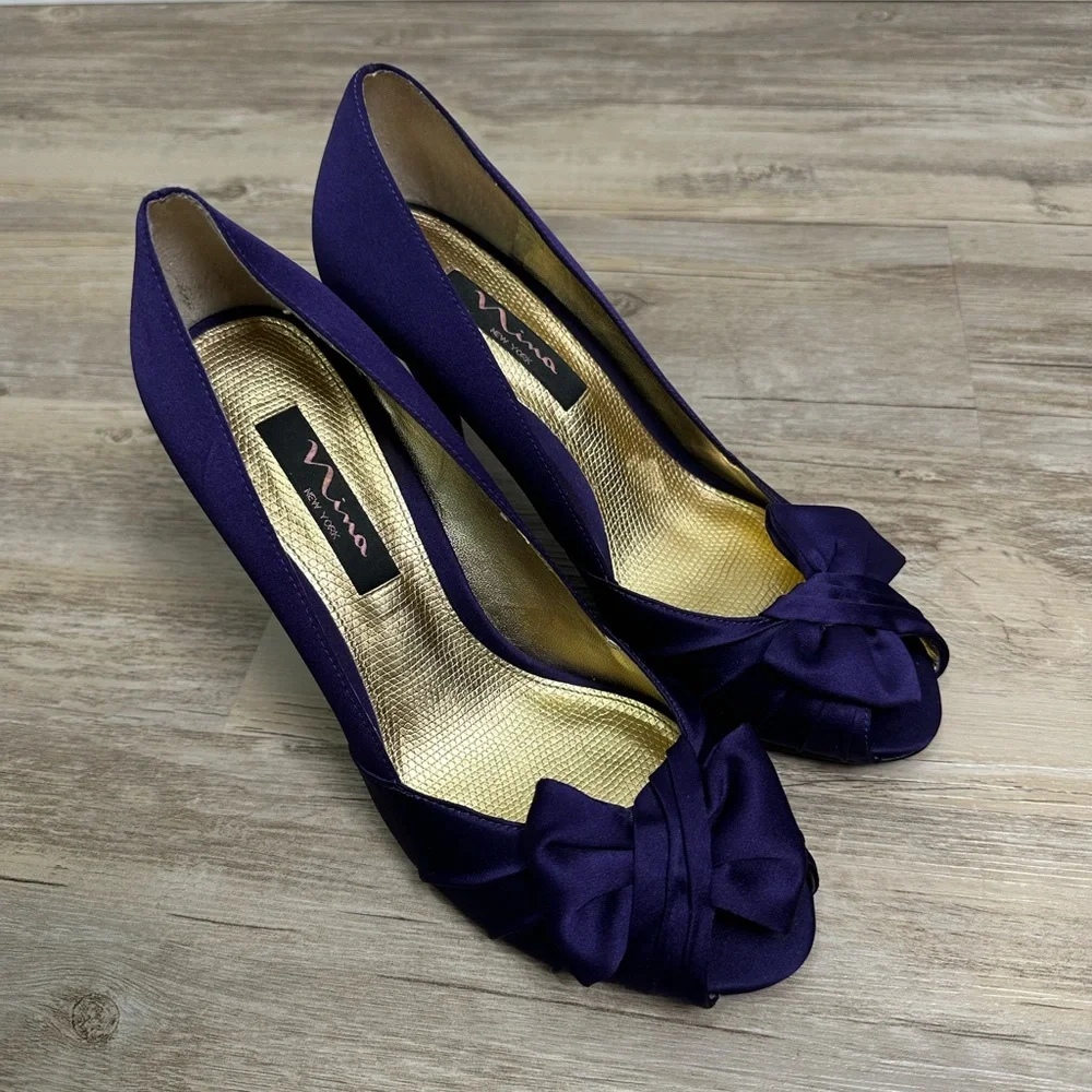 Nina Deep Purple Forbes Grape Luster Satin Peep Toe Bow Formal Heels Size 8